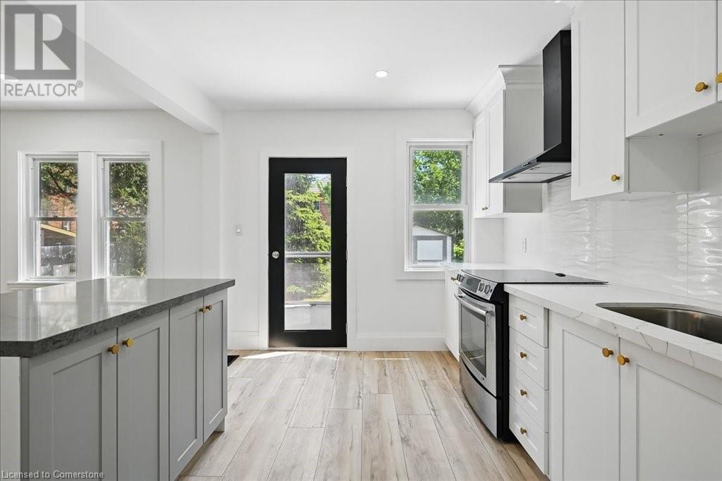 Photo 2 of 189 Edgemont Street S Unit Main, Hamilton ON
