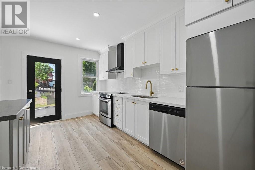 Photo 3 of 189 Edgemont Street S Unit Main, Hamilton ON