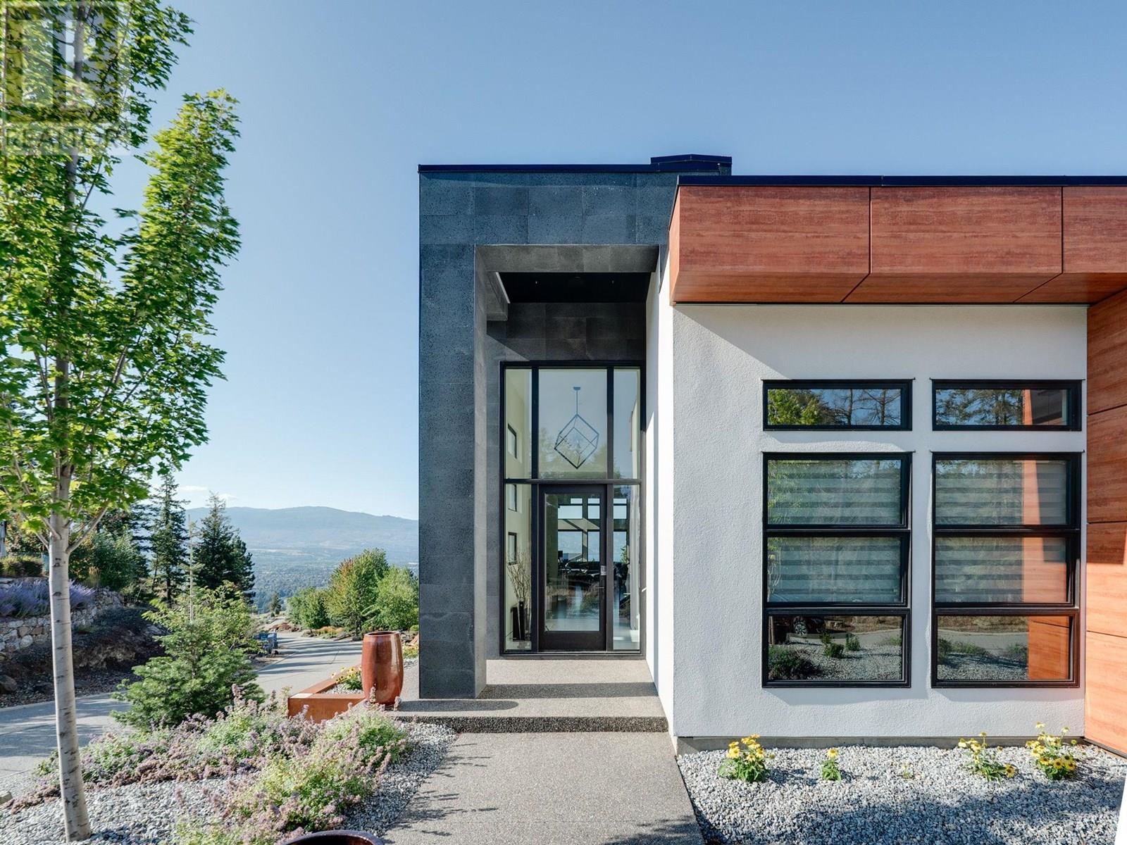  722 Highpointe Place, Kelowna