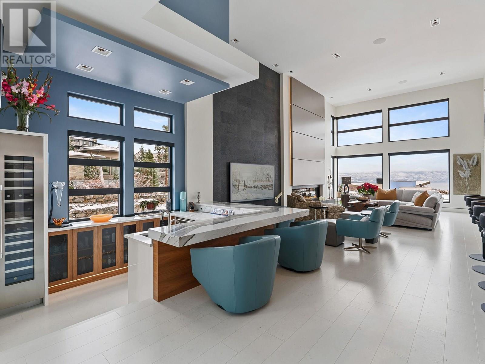  722 Highpointe Place, Kelowna