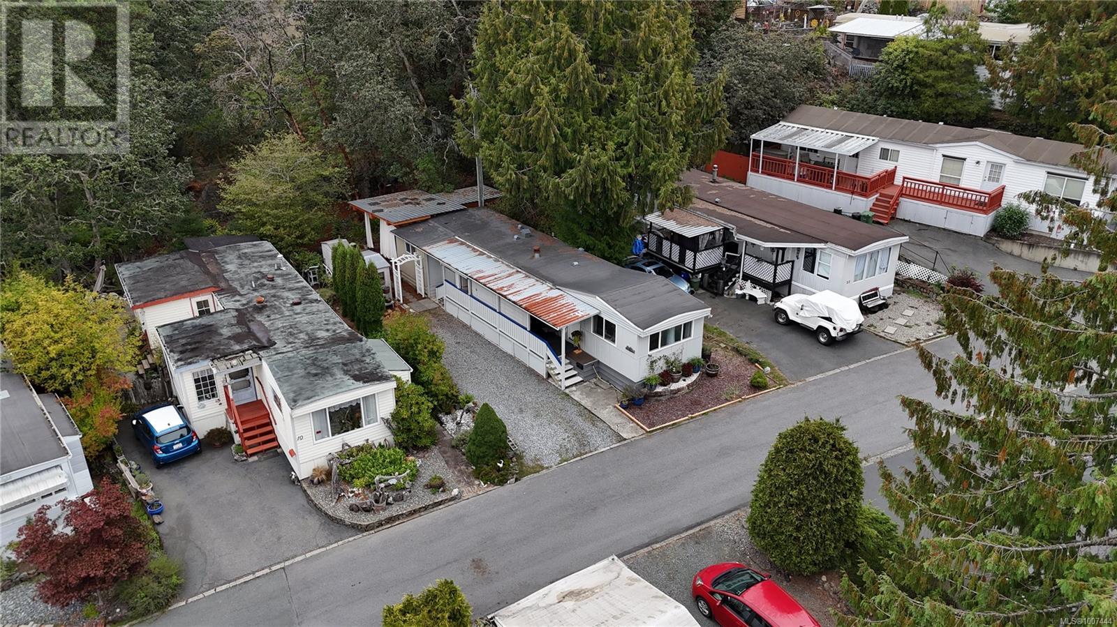 Photo 16 of 11 2587 Selwyn Rd, Langford BC