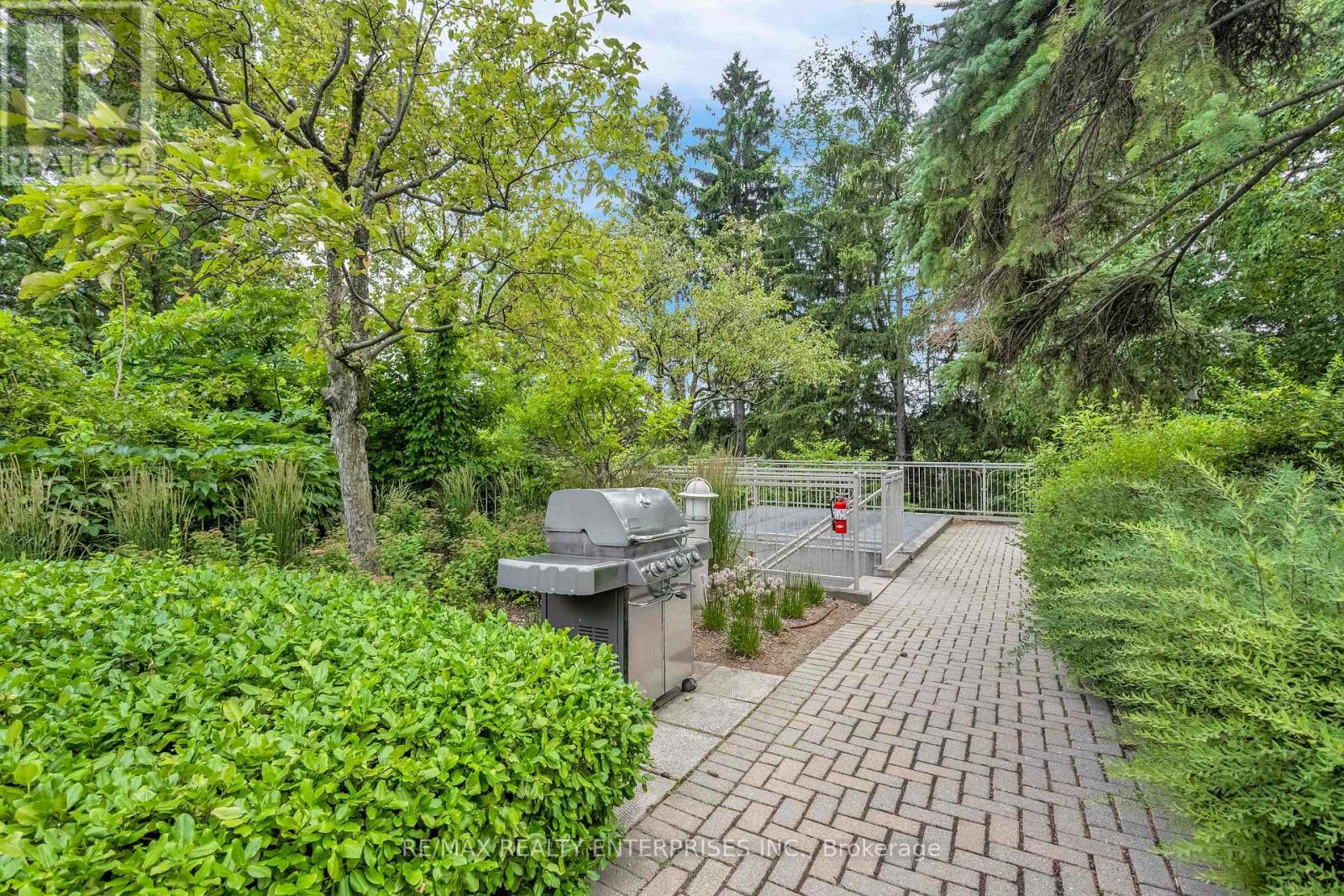 Photo 1 of 704 1800 The College Way, Mississauga ON