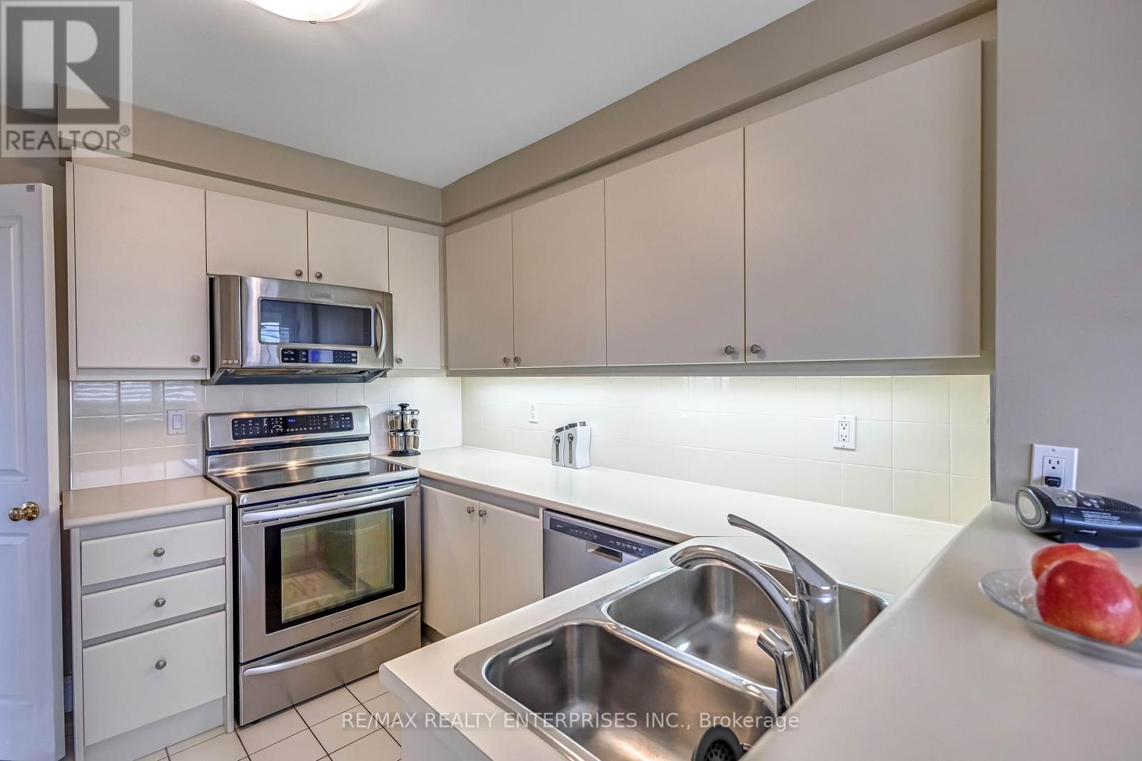 Photo 15 of 704 1800 The College Way, Mississauga ON