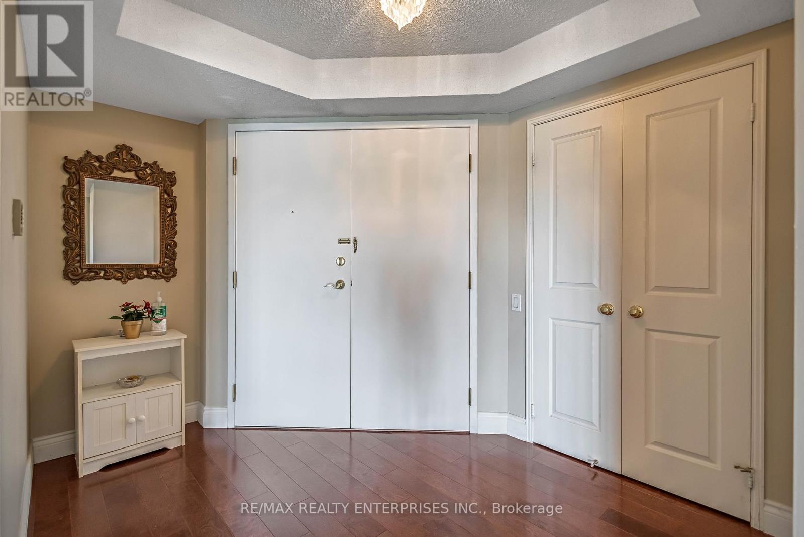 Photo 3 of 704 1800 The College Way, Mississauga ON
