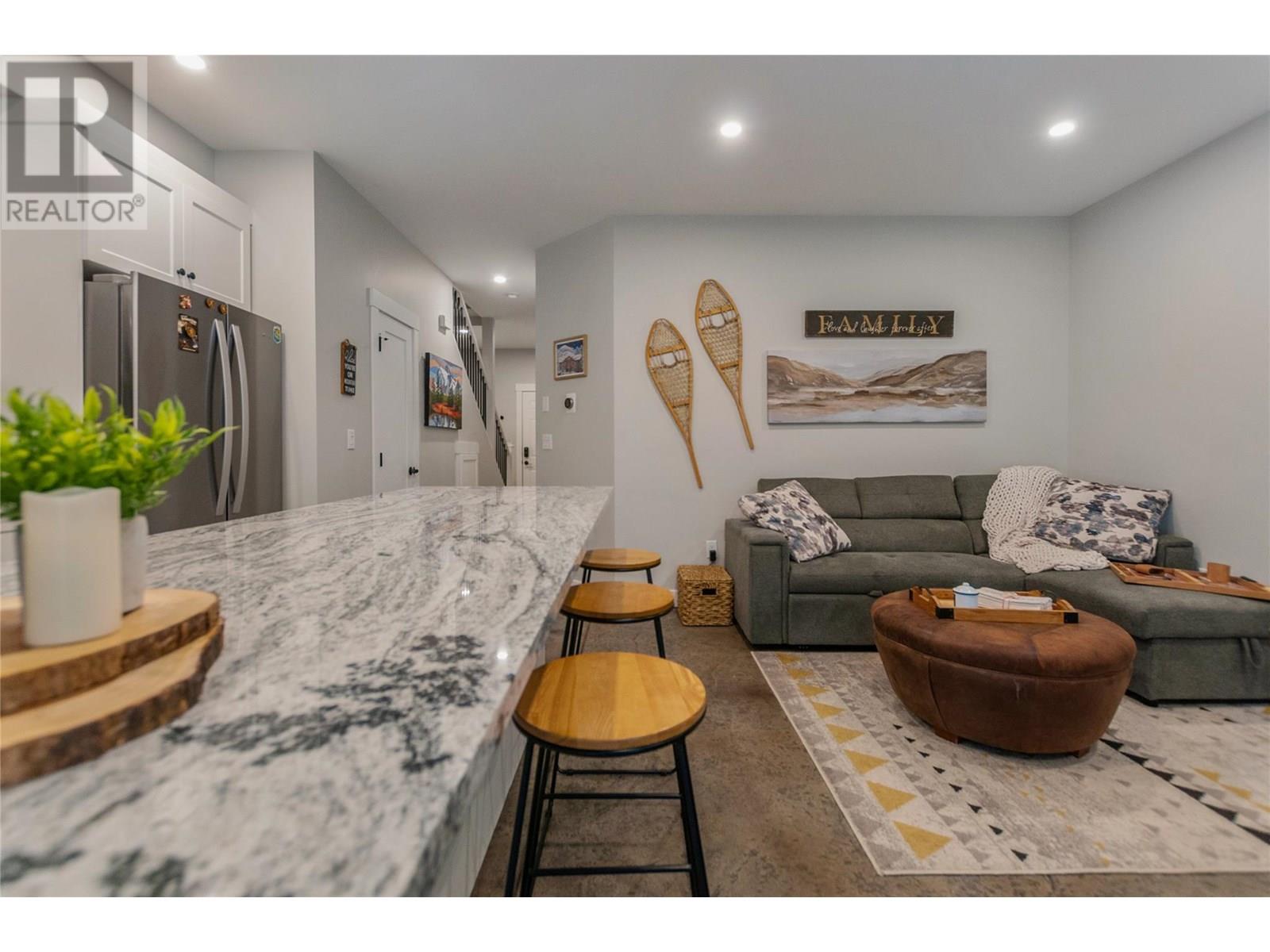 300 Creekview Road Unit# 2, Penticton