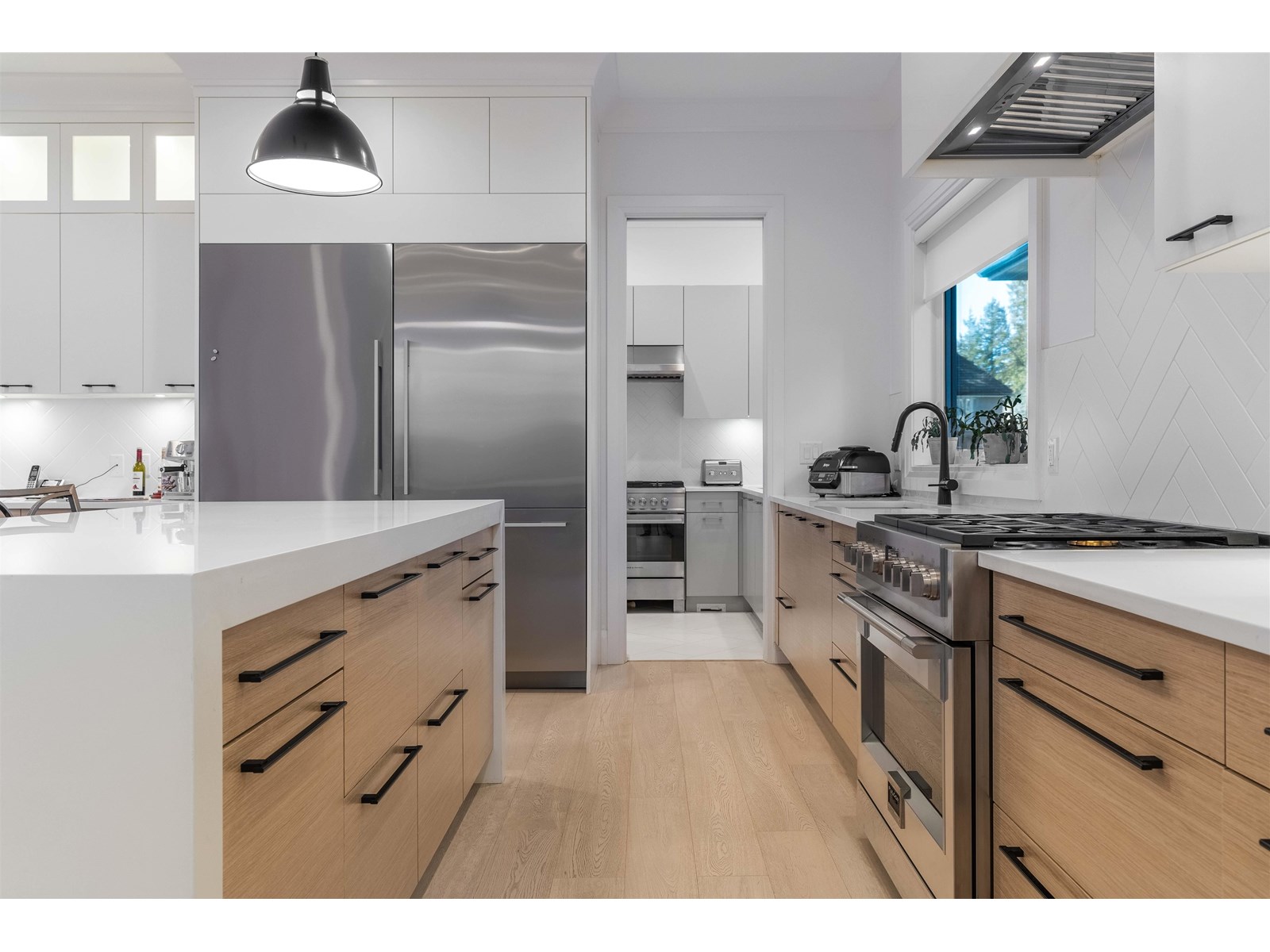 1912 LARONDE DRIVE, Surrey