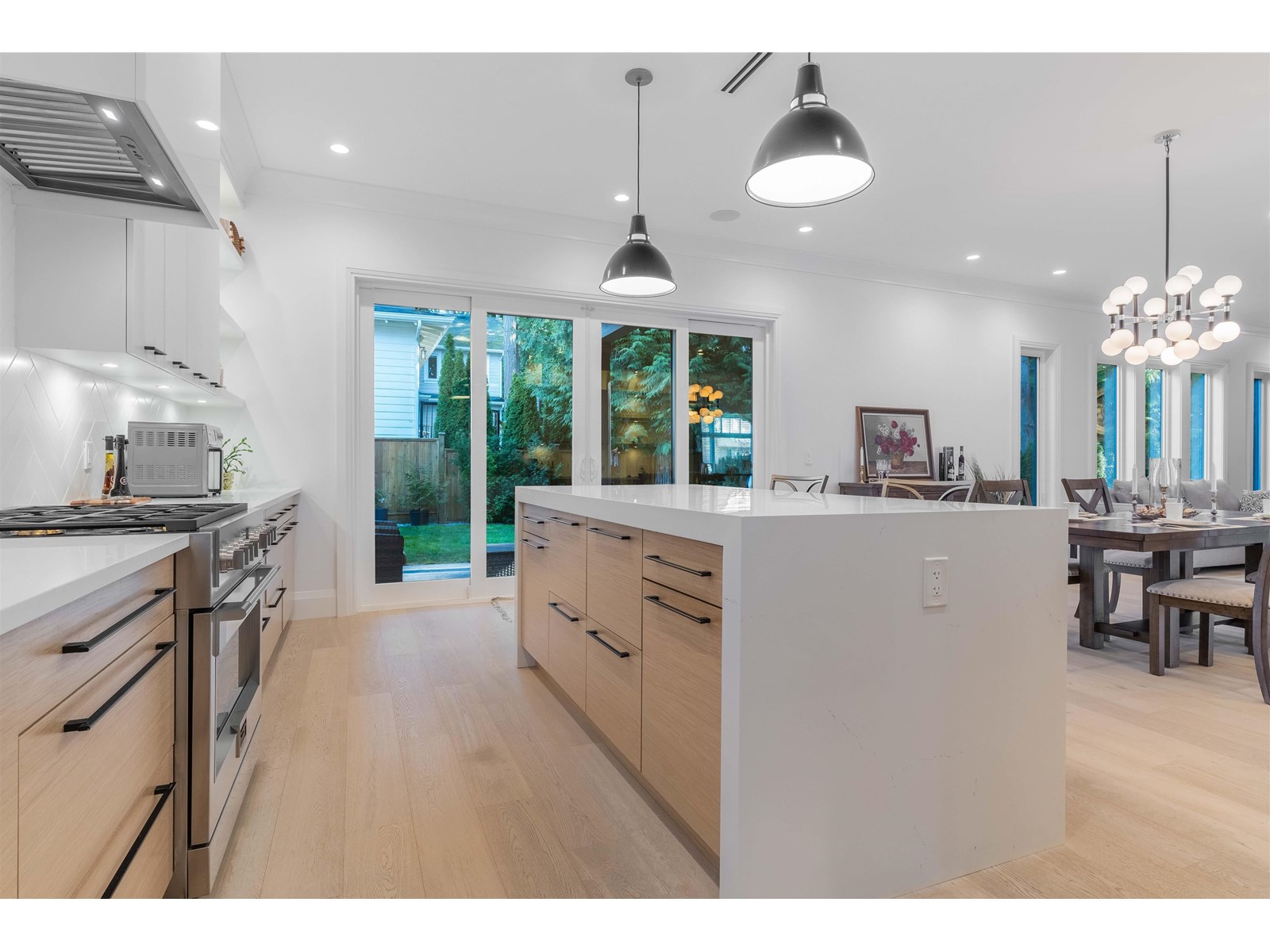 1912 LARONDE DRIVE, Surrey