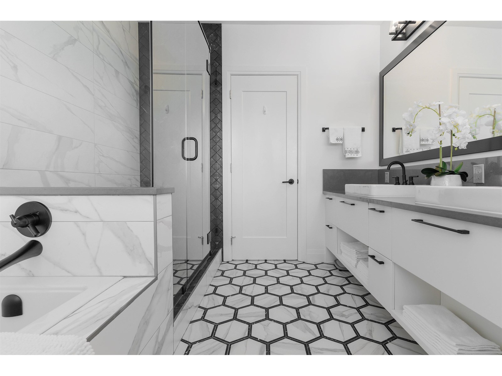 1912 LARONDE DRIVE, Surrey