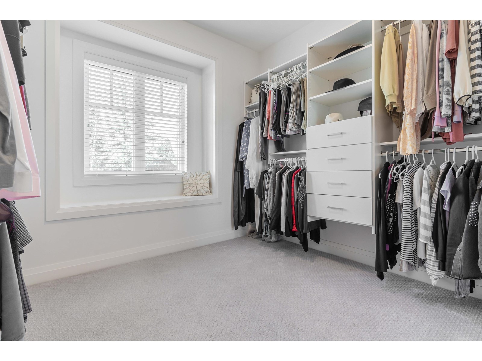 1912 LARONDE DRIVE, Surrey