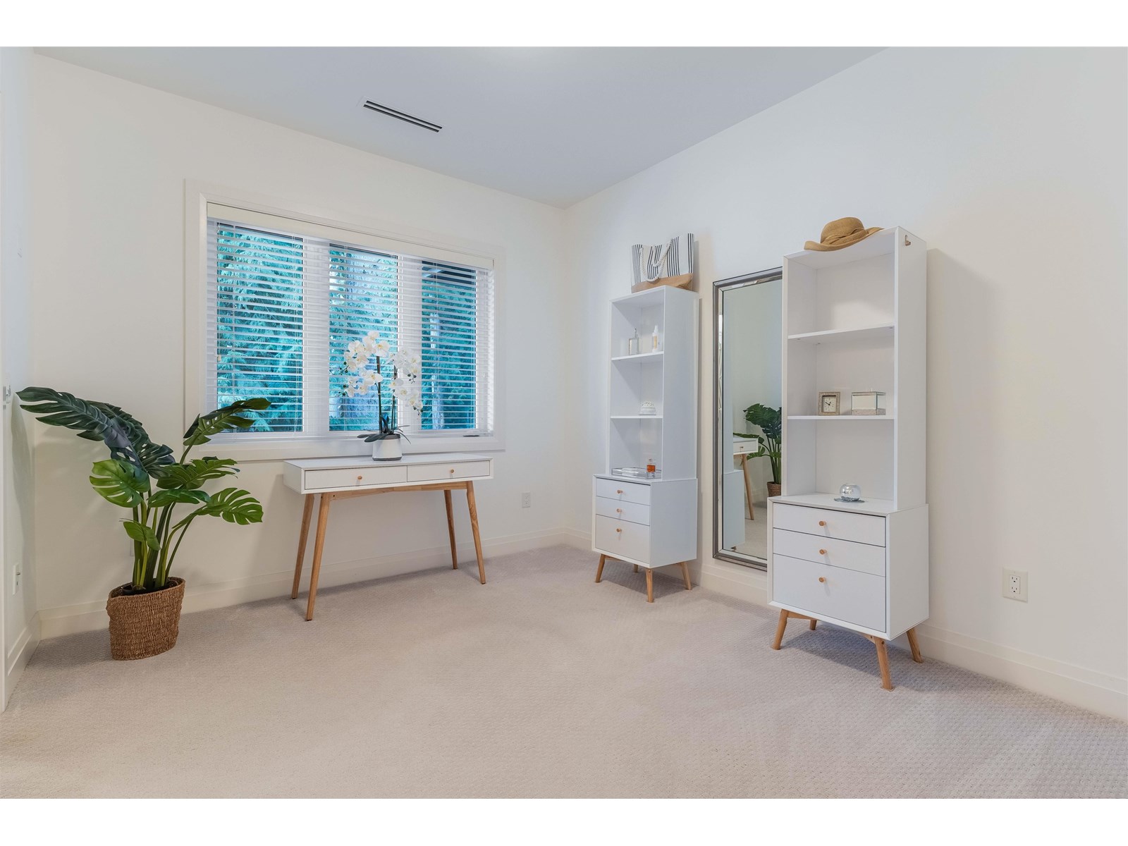 1912 LARONDE DRIVE, Surrey