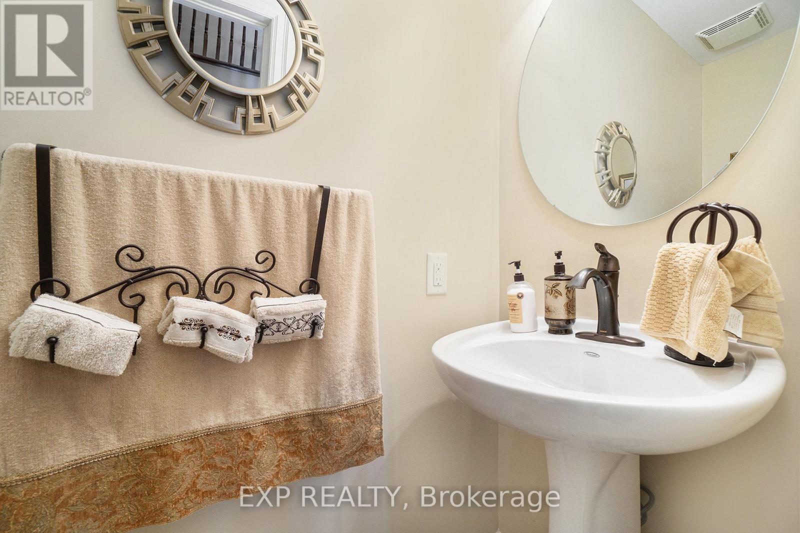 Photo 27 of 418 Cavesson Street, Ottawa ON
