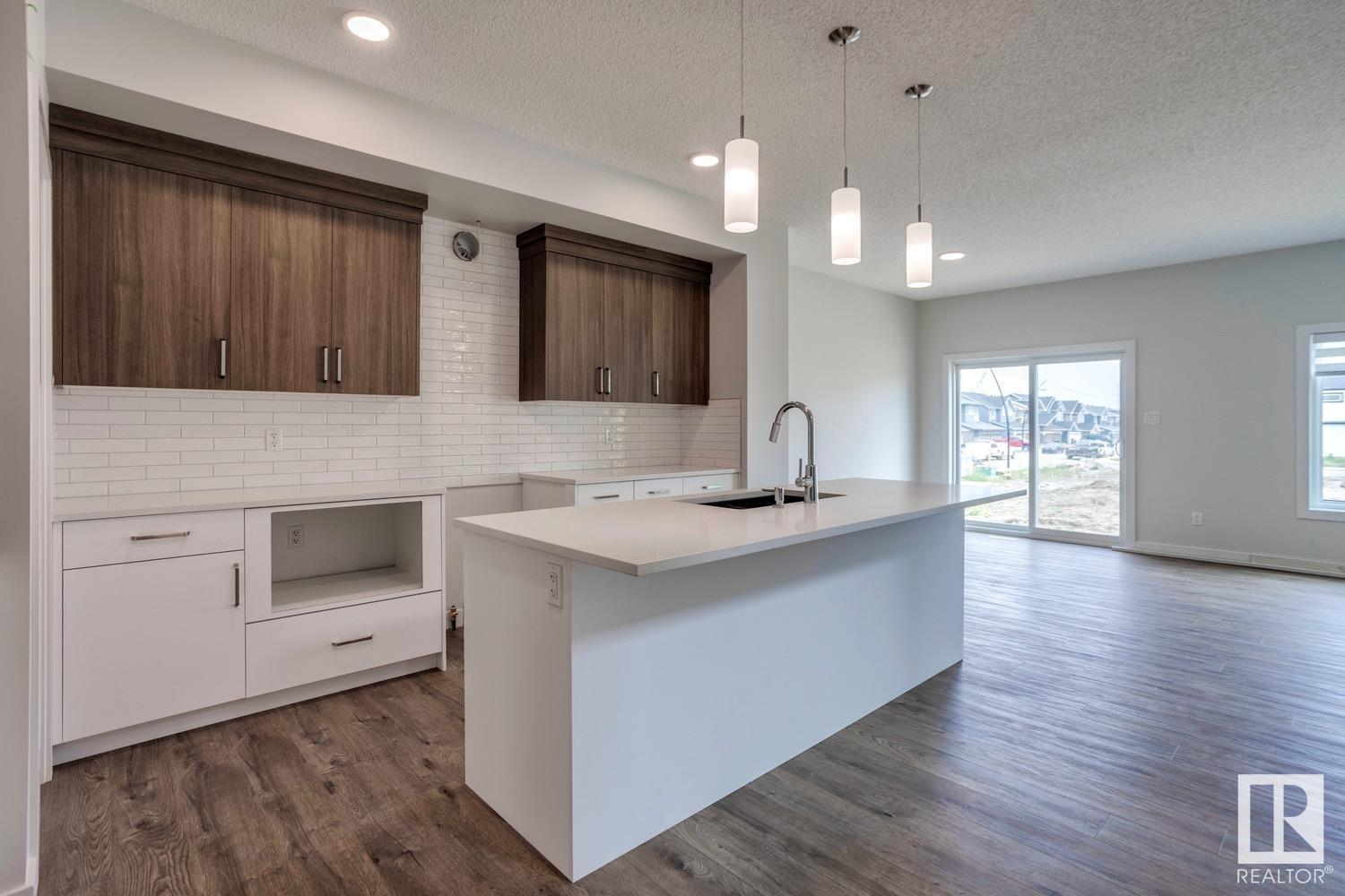Photo 32 of 2827 191 St Nw, Edmonton AB