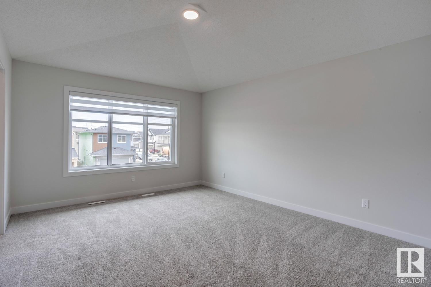 Photo 8 of 2827 191 St Nw, Edmonton AB
