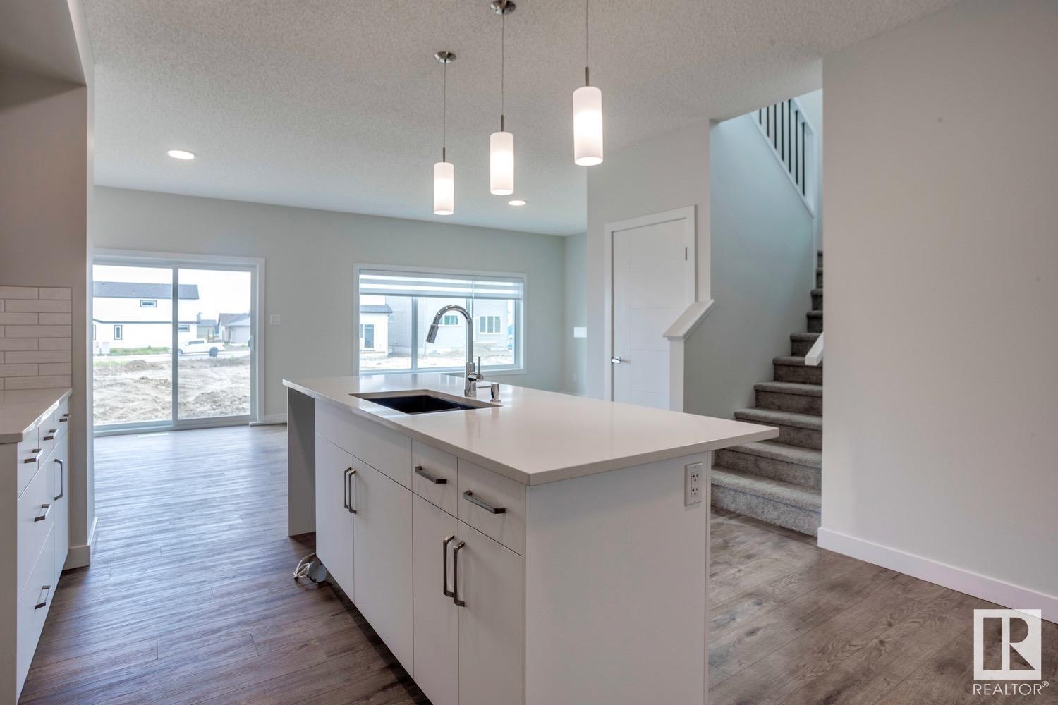 Photo 18 of 2827 191 St Nw, Edmonton AB