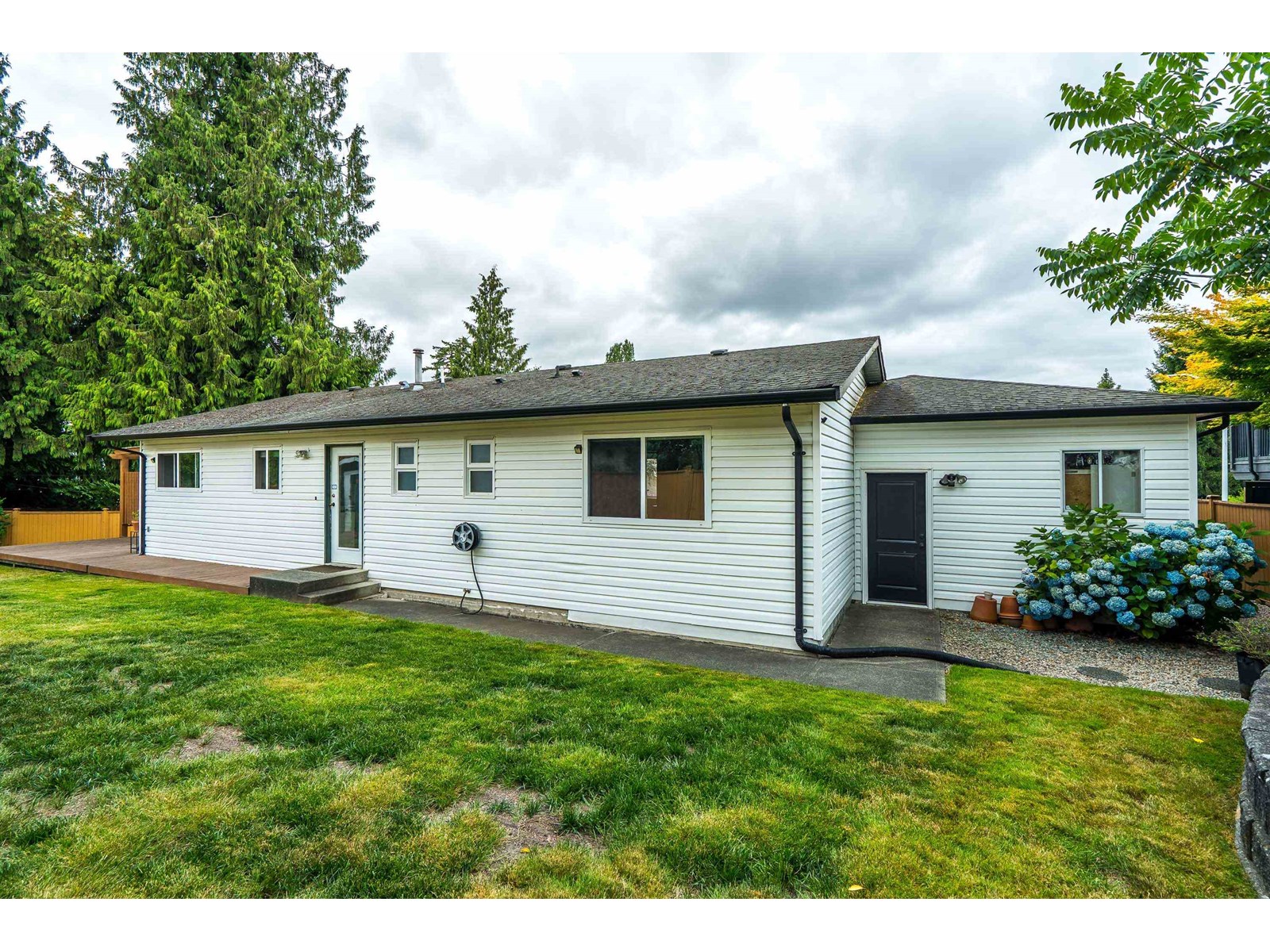 Photo 37 of 18096 61 Avenue, Surrey BC