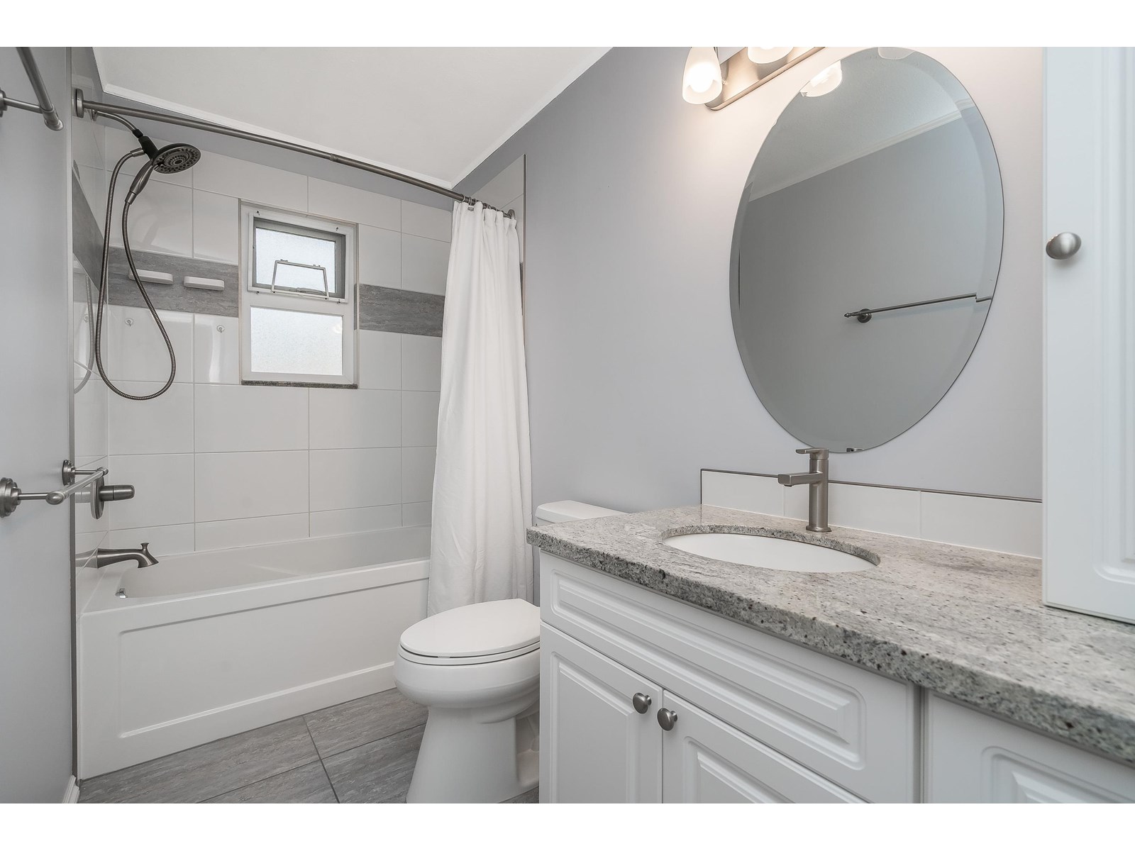 Photo 24 of 18096 61 Avenue, Surrey BC