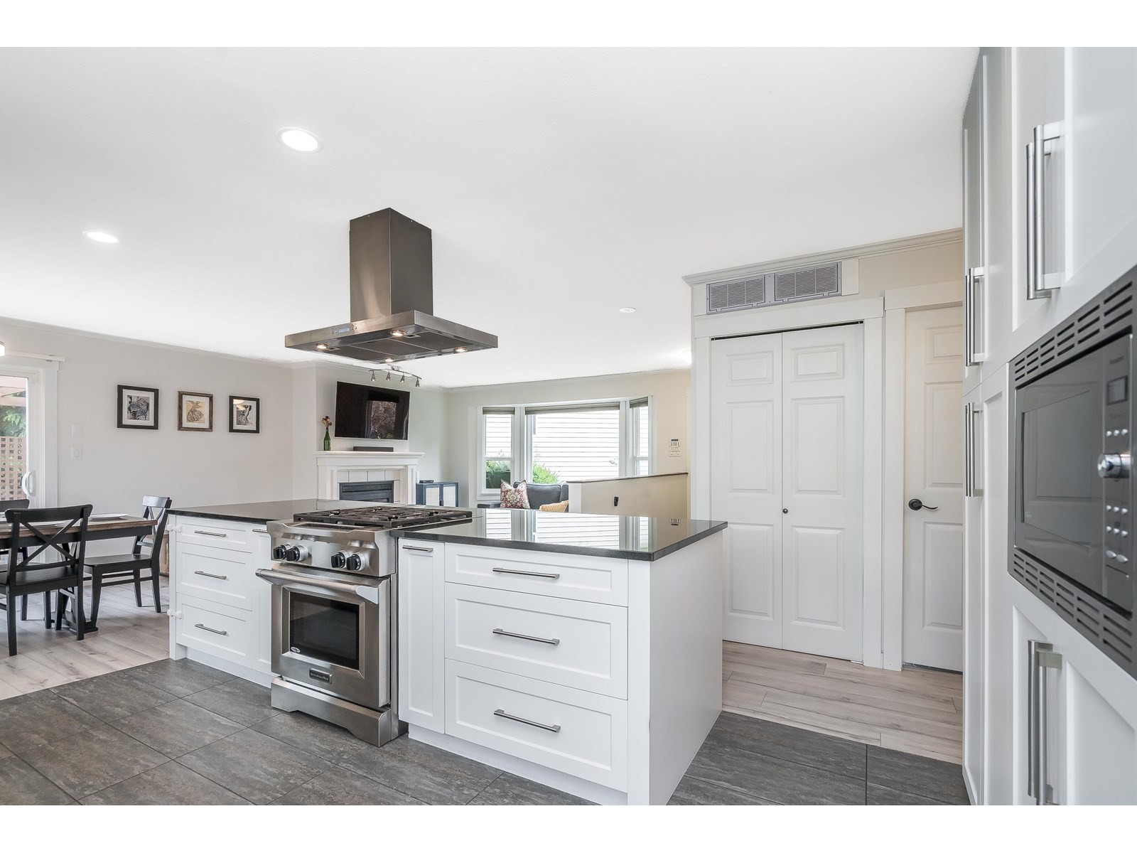 Photo 17 of 18096 61 Avenue, Surrey BC