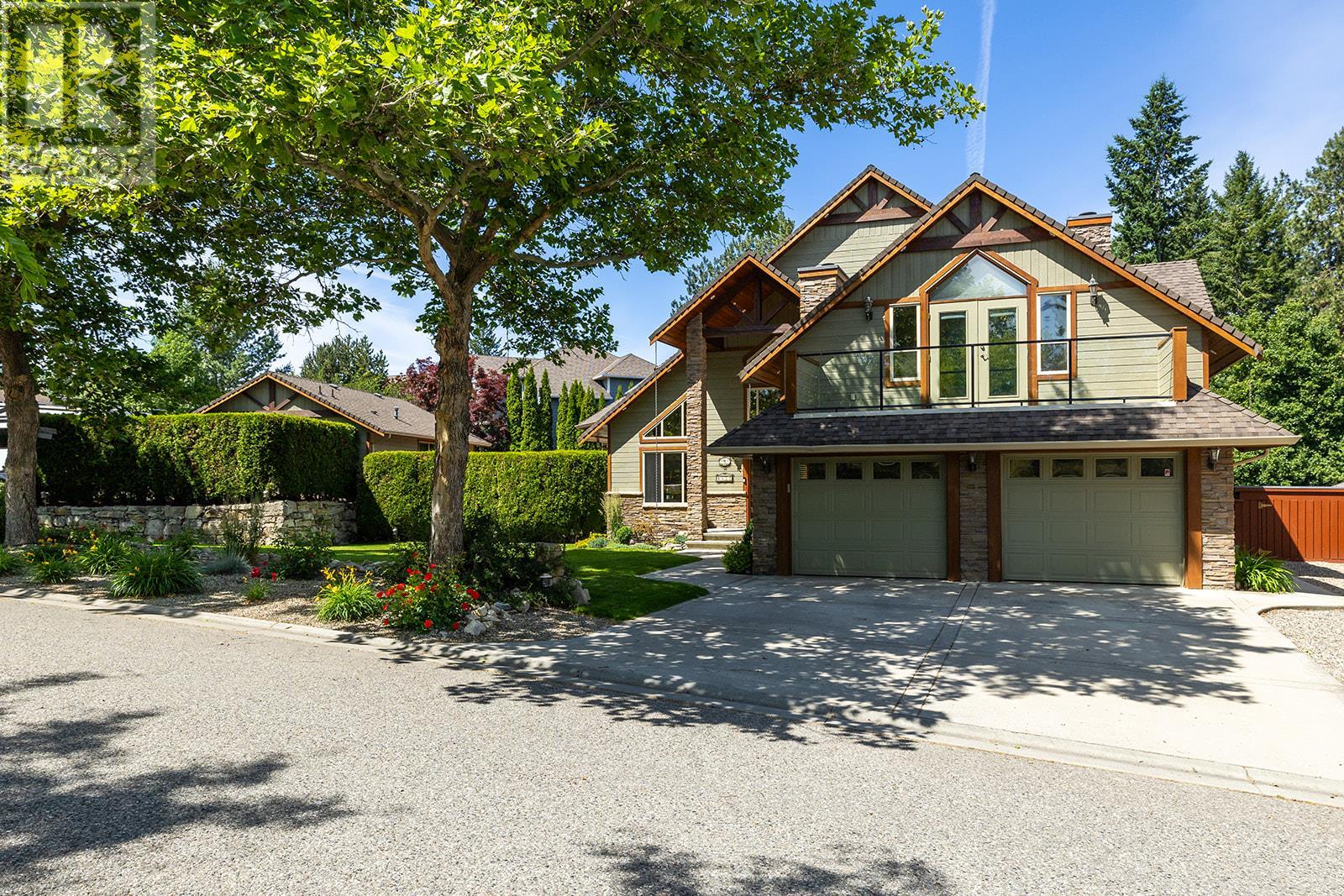 Photo 5 of 1682 Larkridge Court, Kelowna BC