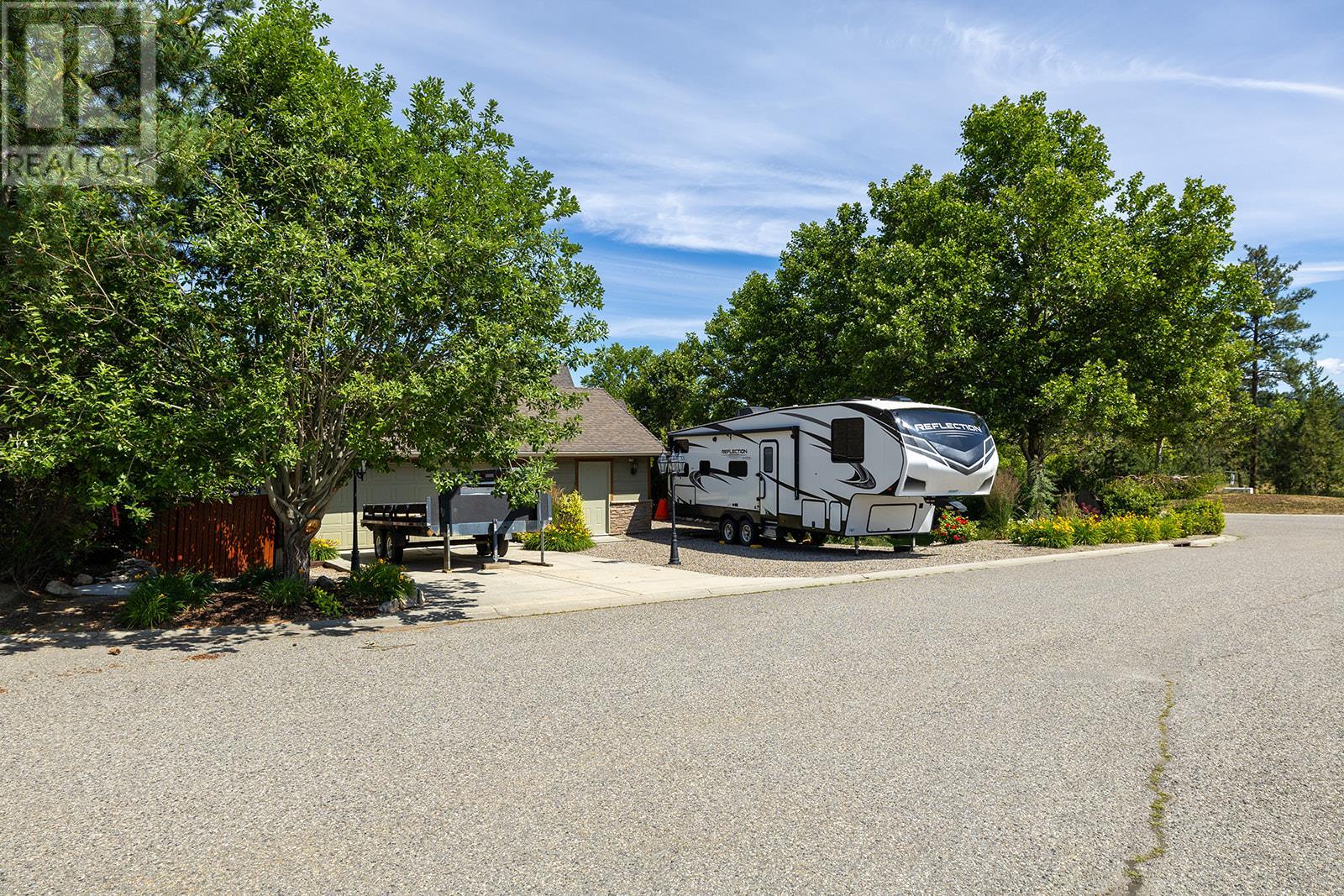 Photo 33 of 1682 Larkridge Court, Kelowna BC