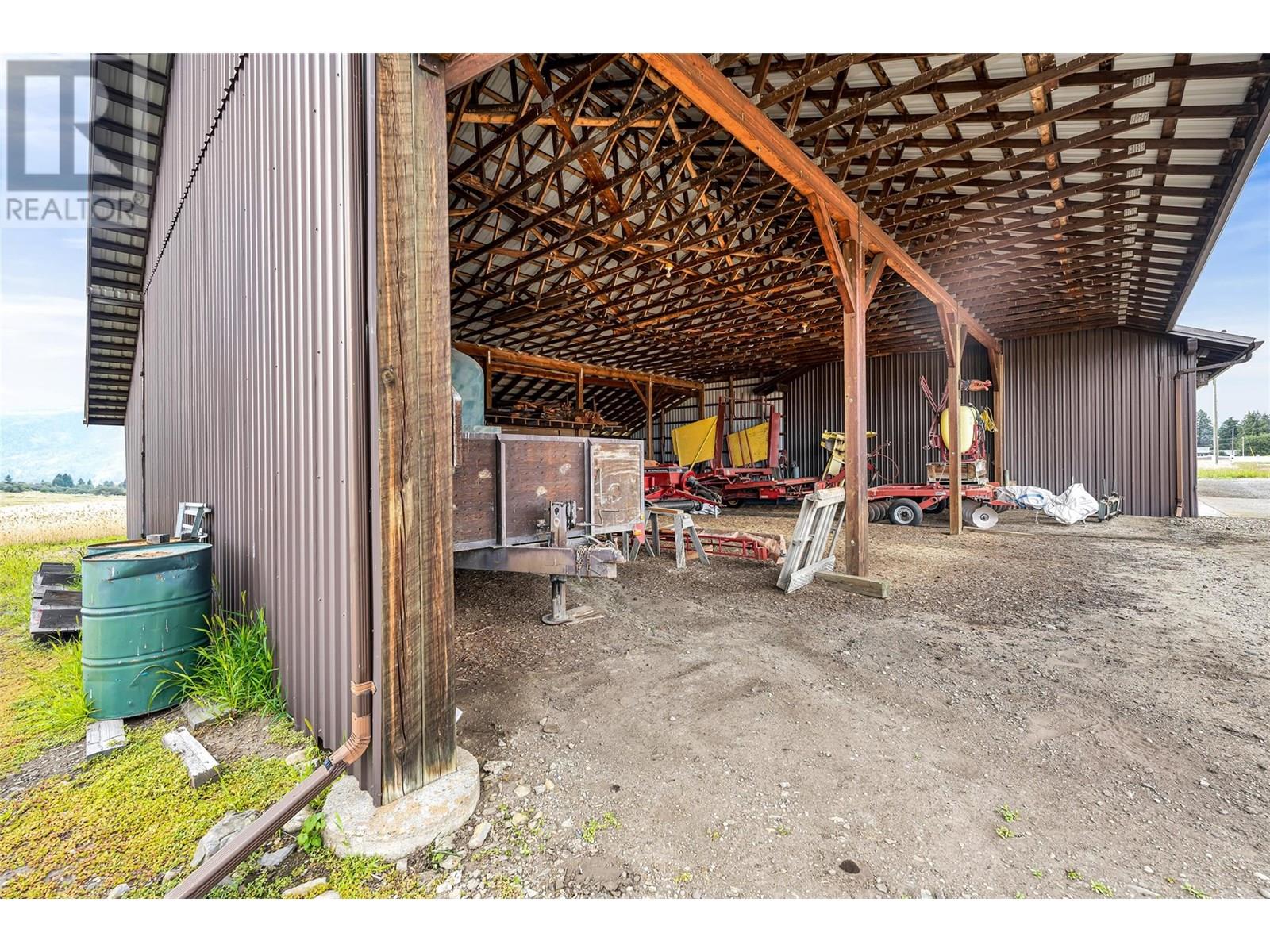  202 Stepping Stones Crescent, Spallumcheen