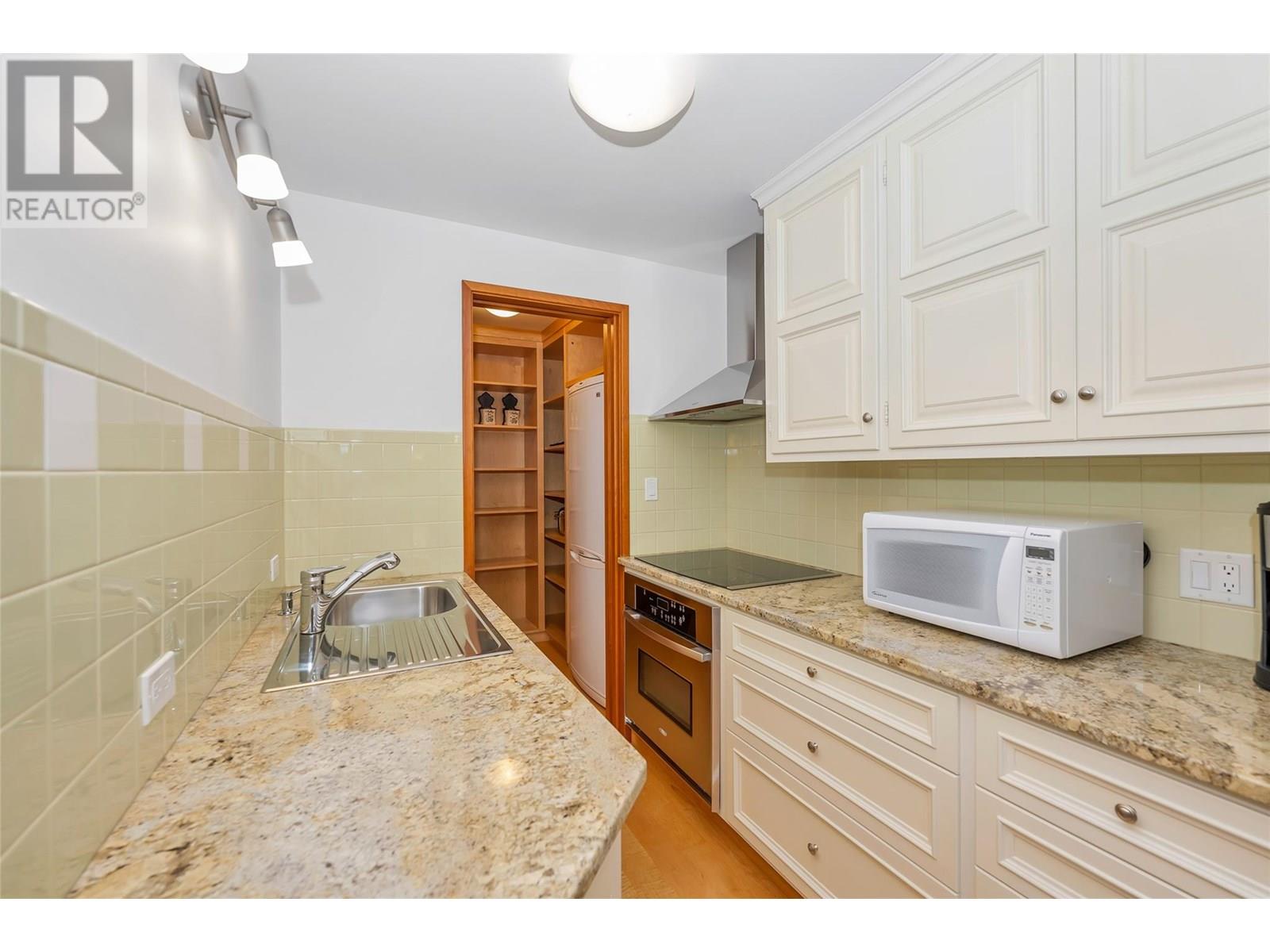  202 Stepping Stones Crescent, Spallumcheen