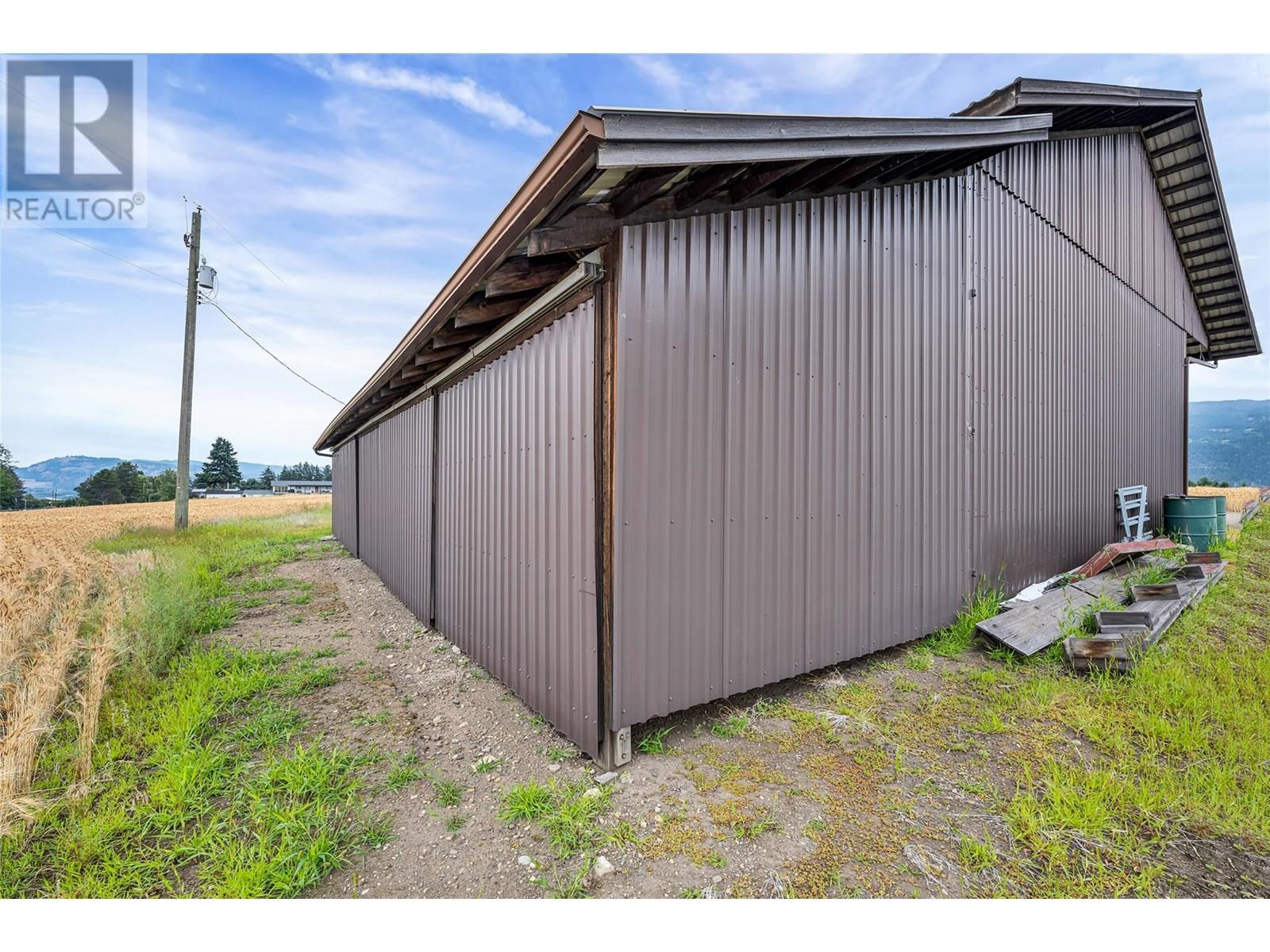  202 Stepping Stones Crescent, Spallumcheen