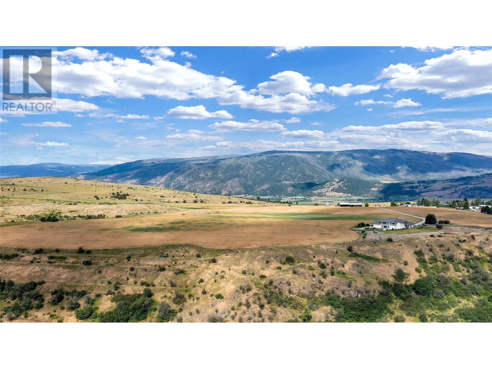  202 Stepping Stones Crescent, Spallumcheen