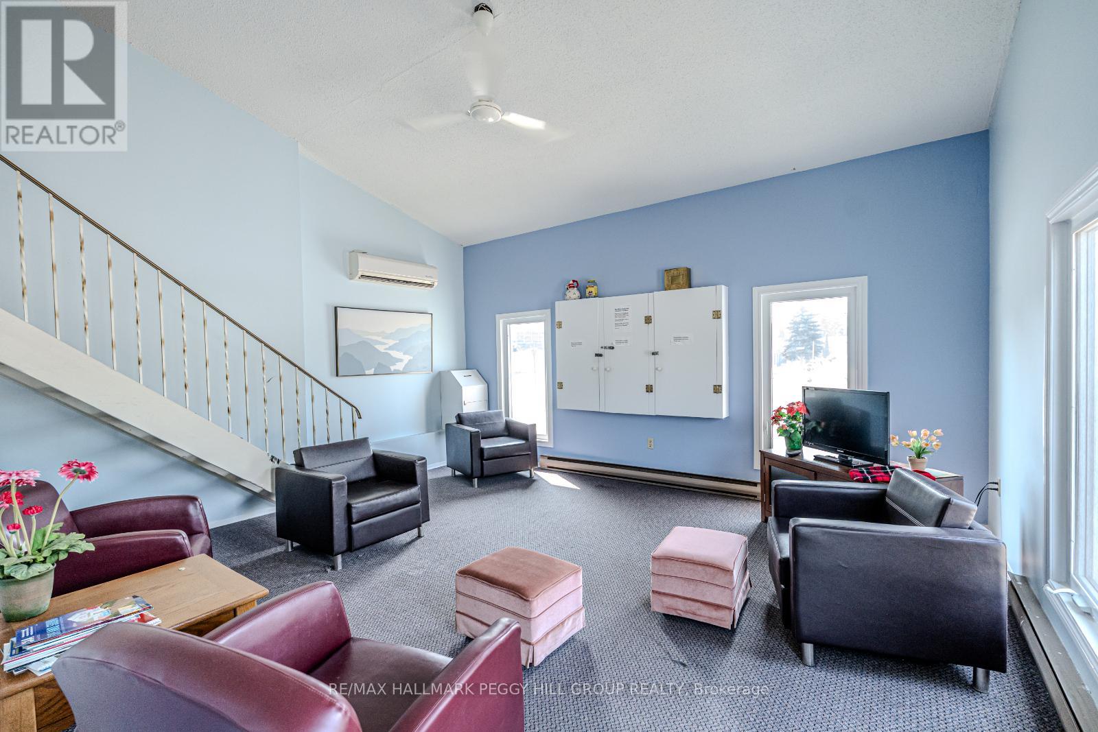 Photo 10 of 85 Hawthorne Drive, Innisfil ON