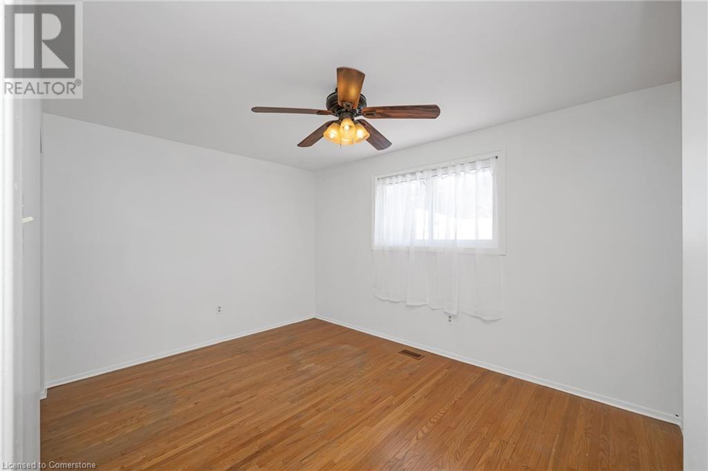 Photo 33 of 105 Lavina Crescent, Hamilton ON