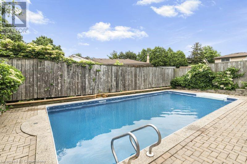 Photo 22 of 105 Lavina Crescent, Hamilton ON