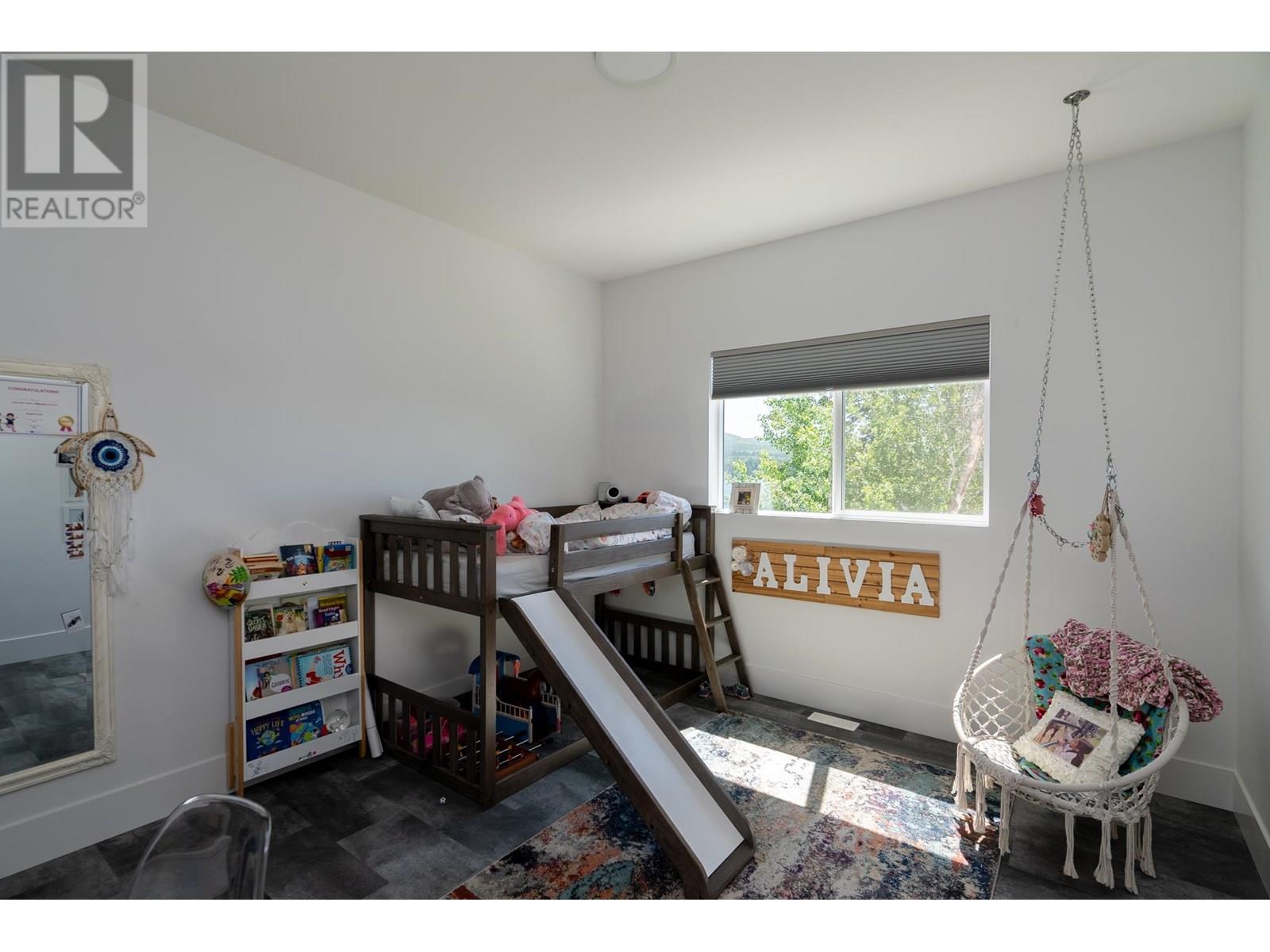 Photo 14 of 140 Rondane Crescent, Prince George BC