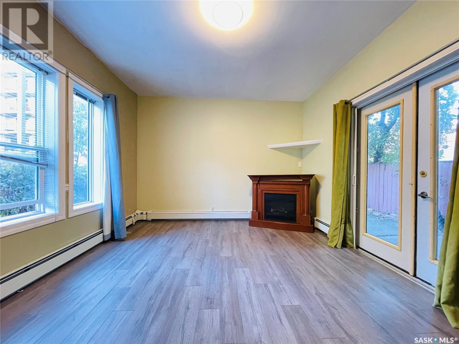 Photo 10 of 2230 Rose Street, Regina SK