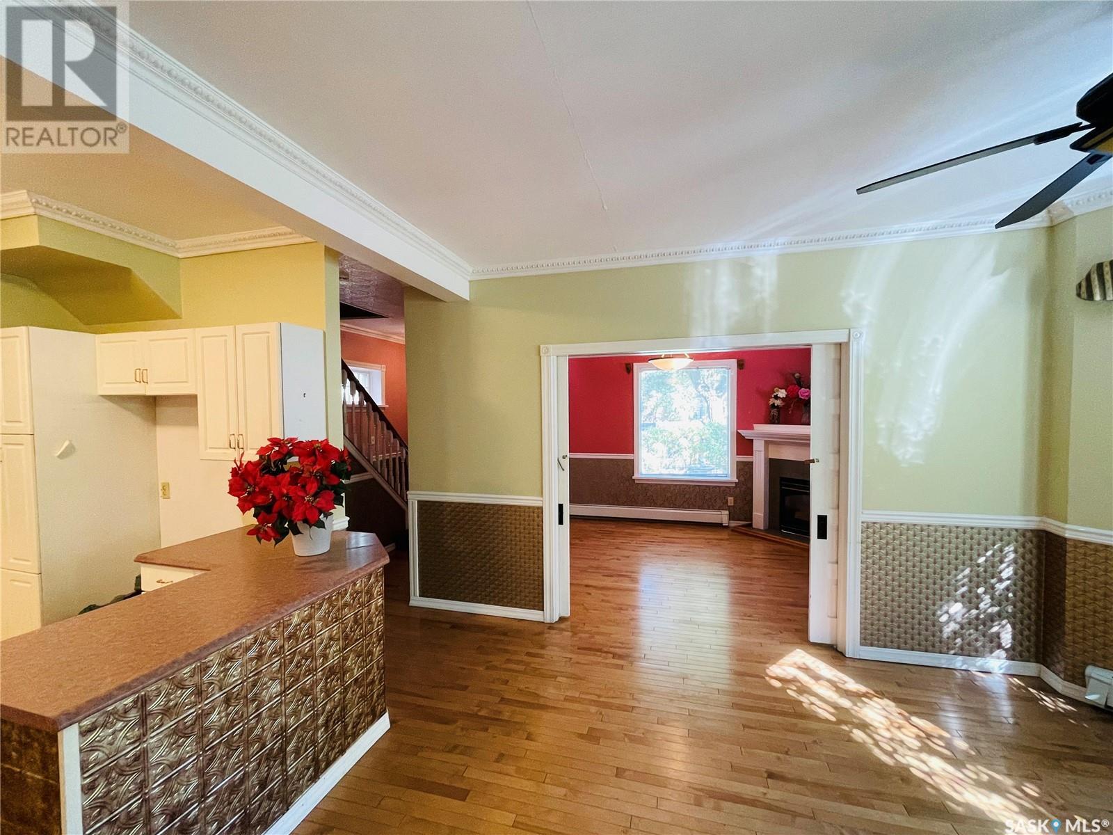 Photo 3 of 2230 Rose Street, Regina SK