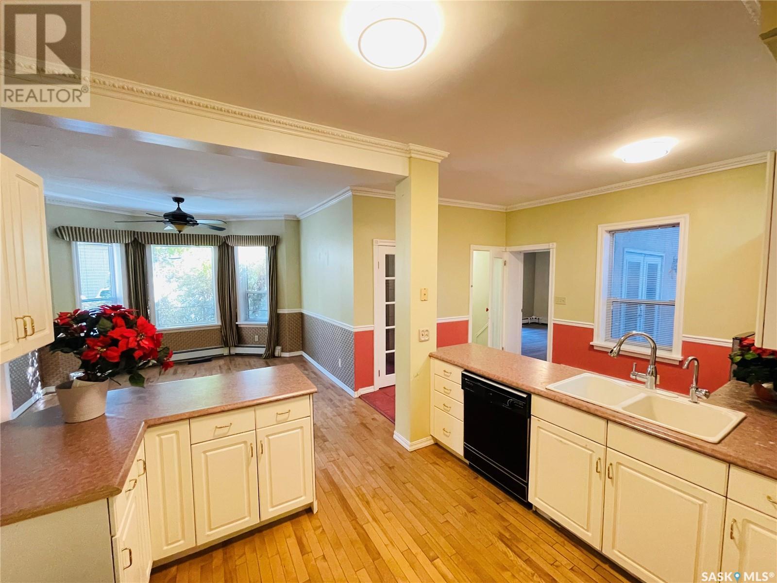 Photo 8 of 2230 Rose Street, Regina SK