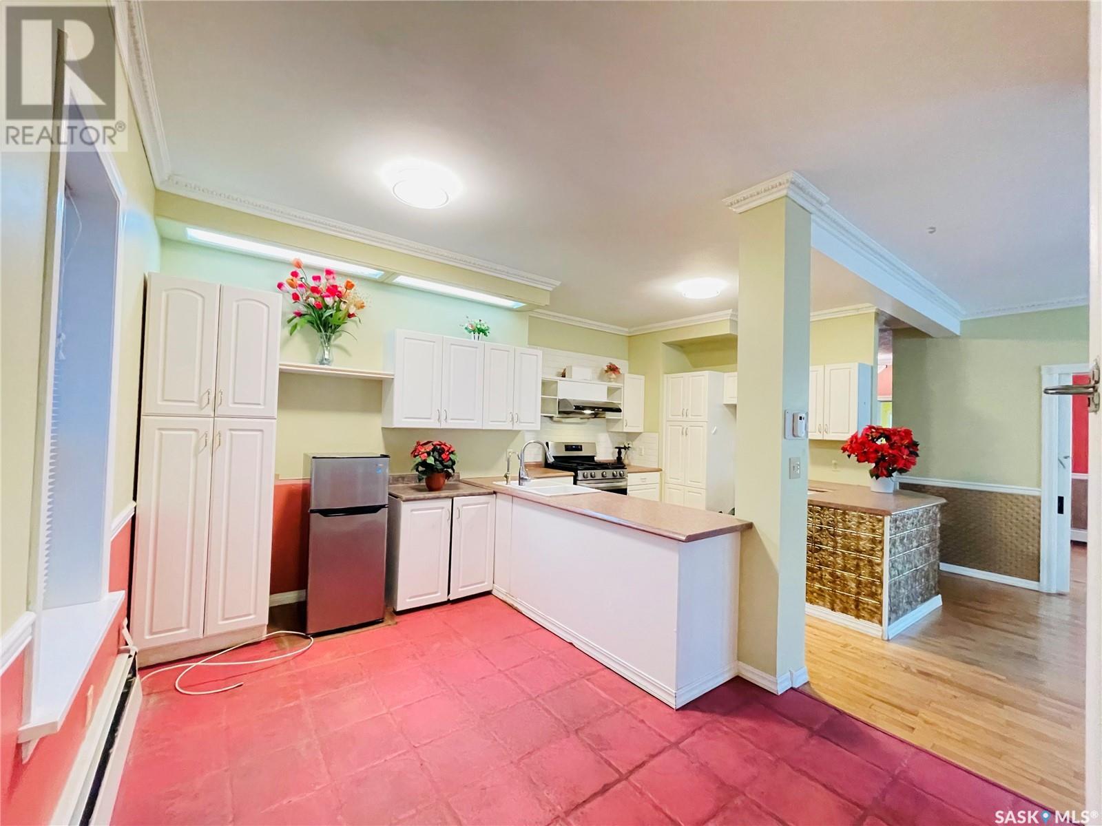 Photo 9 of 2230 Rose Street, Regina SK