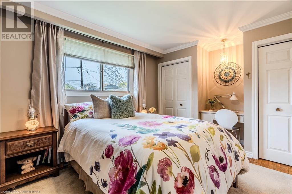 Photo 37 of 4411 Longmoor Drive, Burlington ON