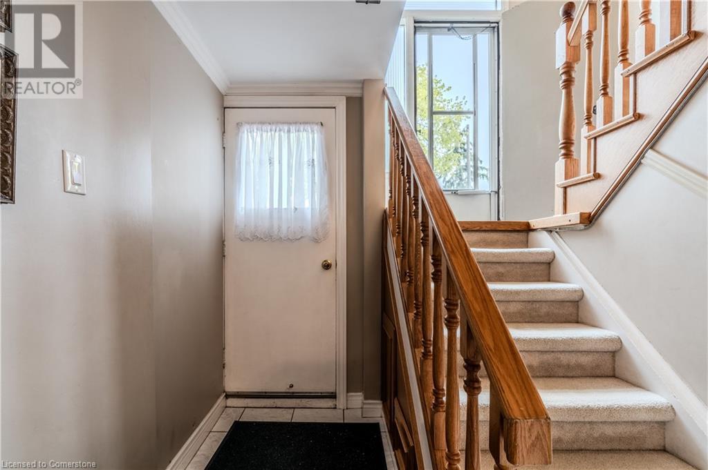 Photo 12 of 4411 Longmoor Drive, Burlington ON