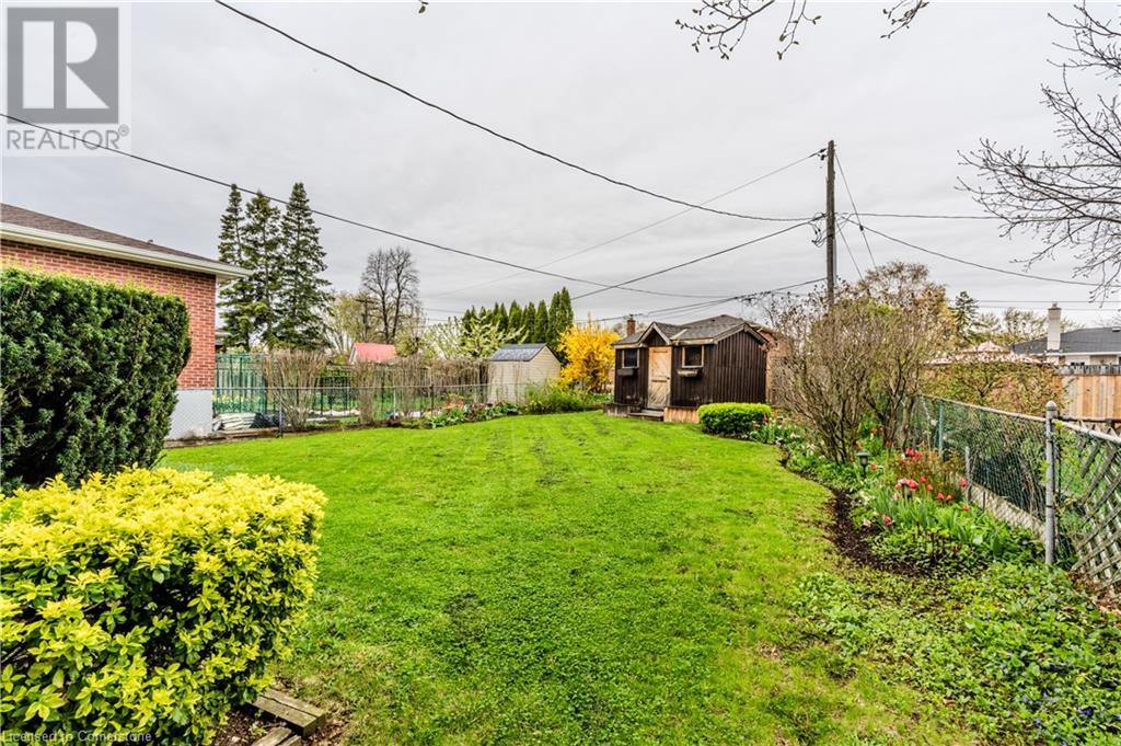 Photo 15 of 4411 Longmoor Drive, Burlington ON