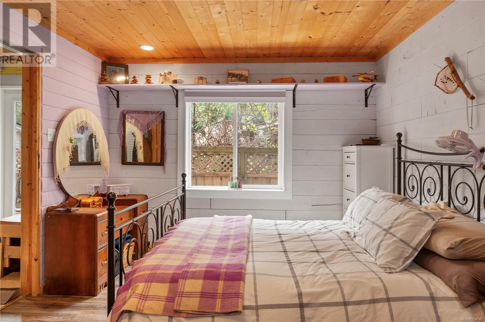 1390 Hooley Rd, Quadra Island