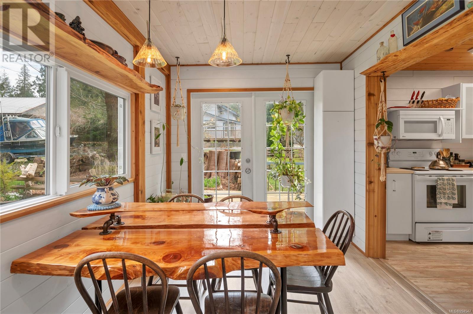 1390 Hooley Rd, Quadra Island