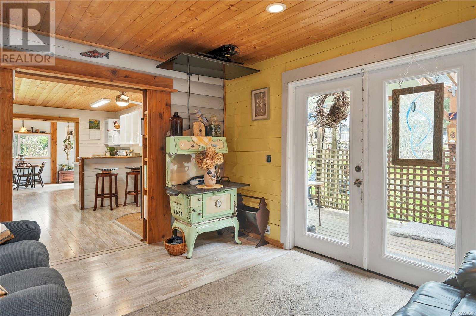 1390 Hooley Rd, Quadra Island