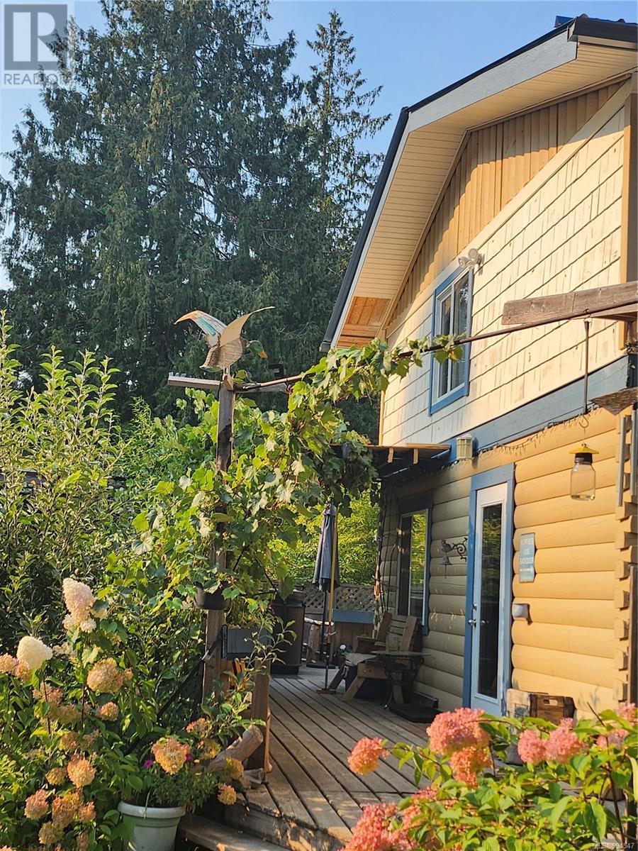 1390 Hooley Rd, Quadra Island