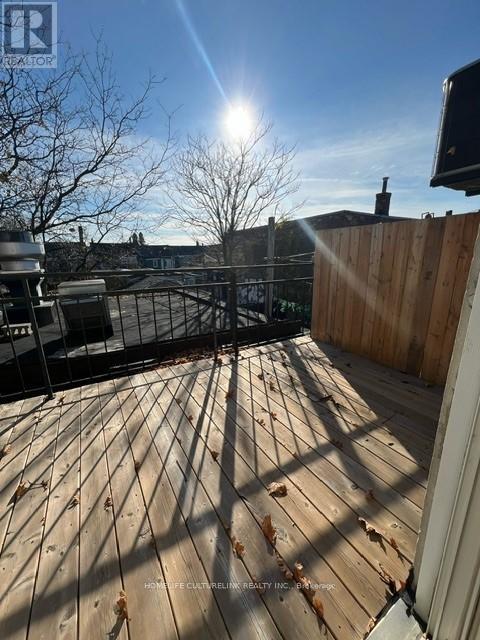Photo 8 of A 575 College Street, Toronto ON