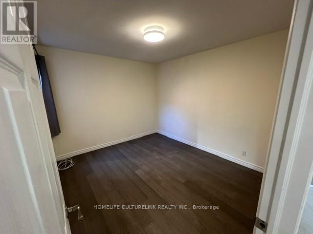 Photo 4 of A 575 College Street, Toronto ON