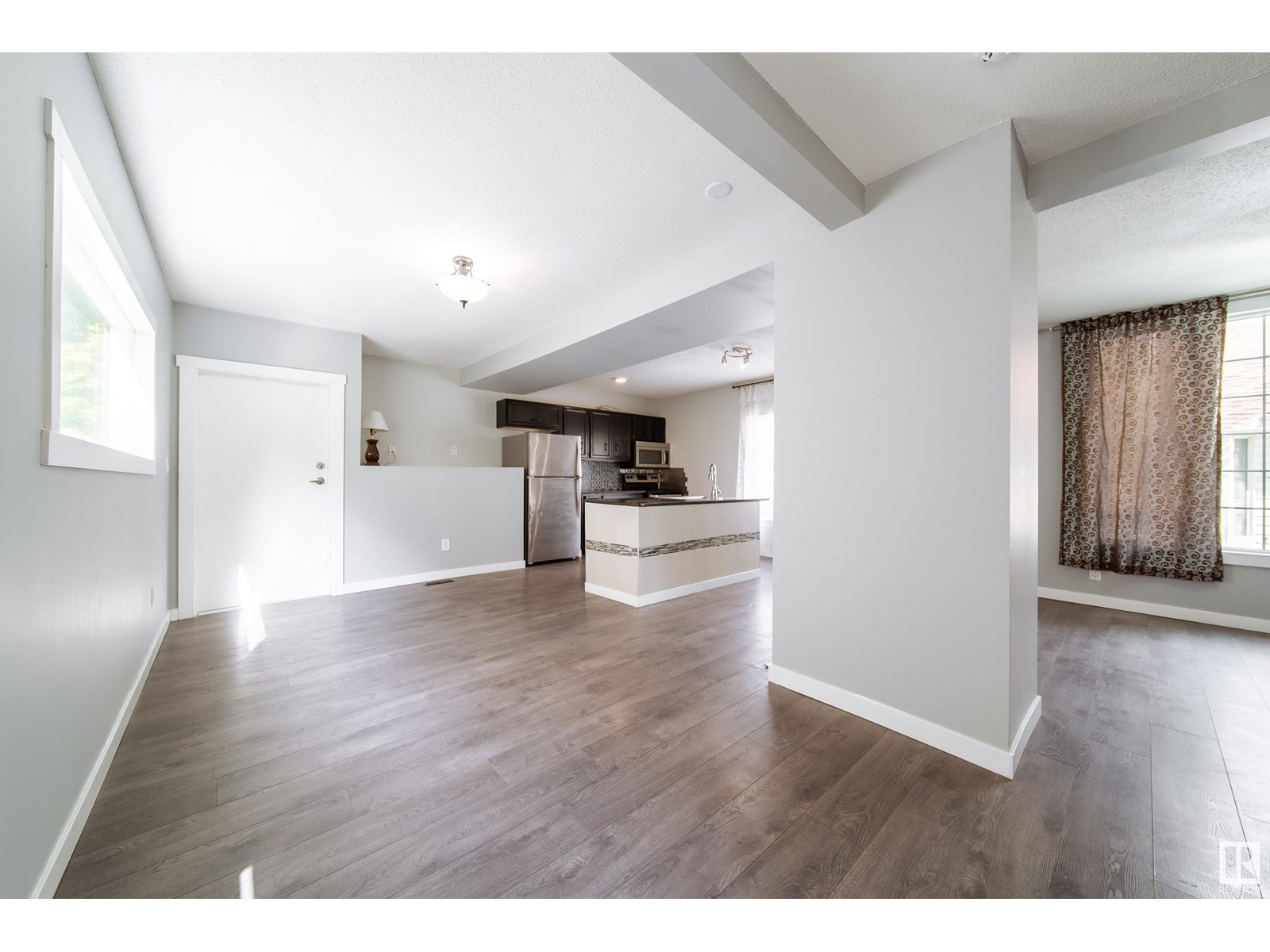 Photo 20 of 11908 77 St Nw, Edmonton AB