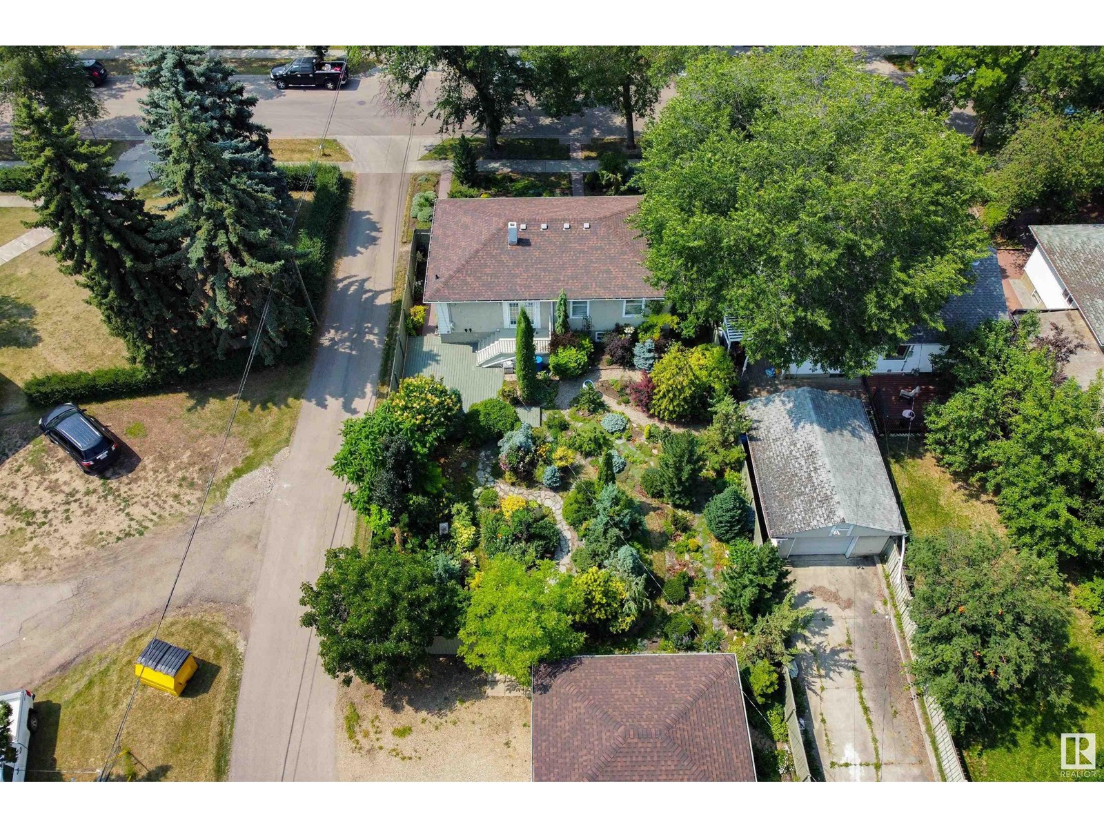 Photo 37 of 12335 131 St Nw, Edmonton AB