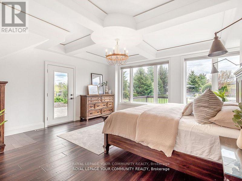 Photo 33 of 58 Marlow Circle, Springwater ON
