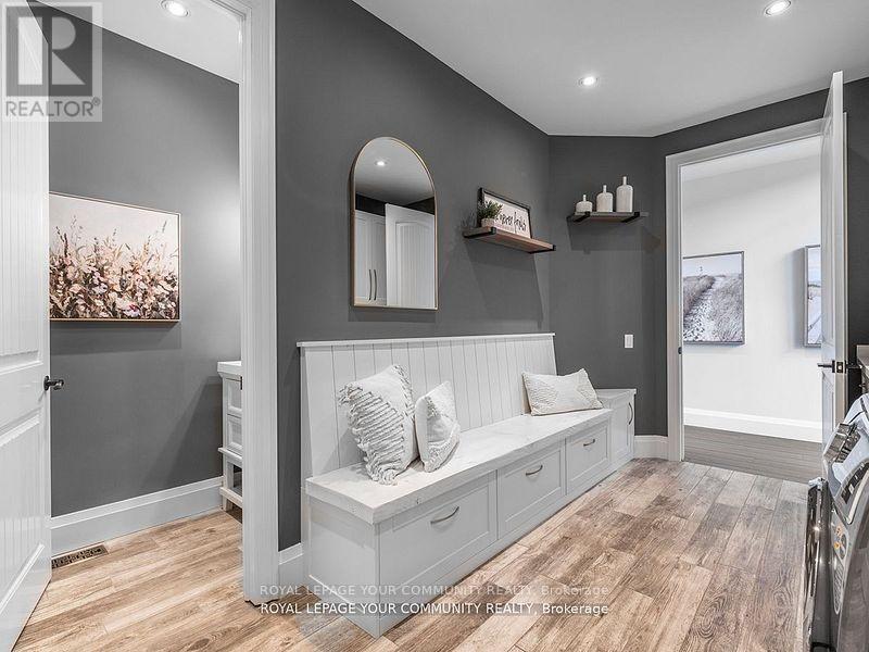 Photo 5 of 58 Marlow Circle, Springwater ON