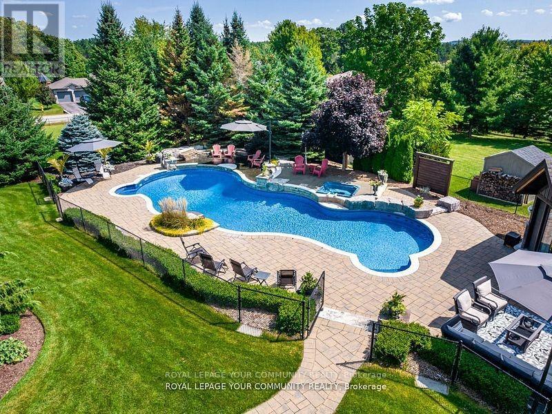 Photo 38 of 58 Marlow Circle, Springwater ON