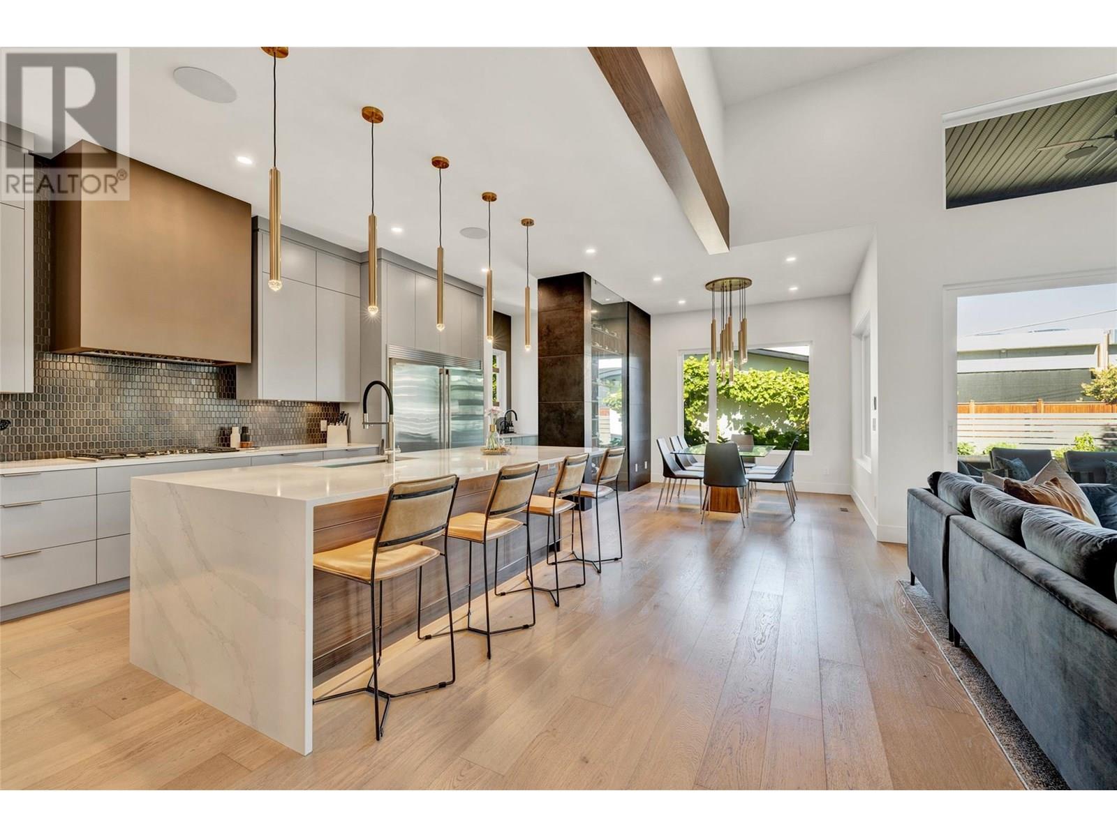  364 Christleton Avenue, Kelowna